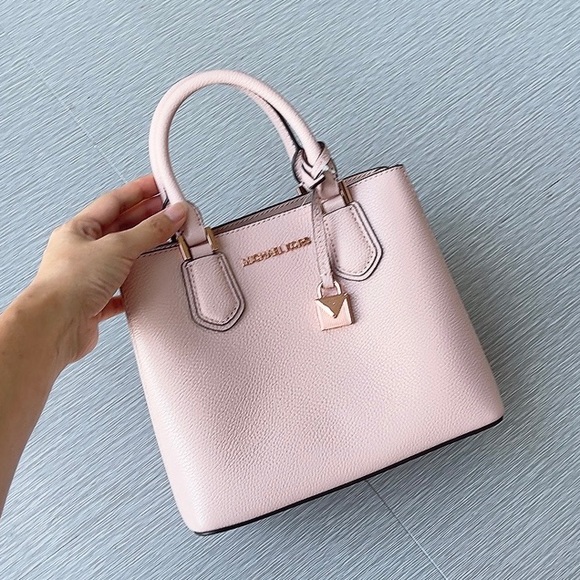 NWT Michael Kors MD Messenger Leather Satchel - Picture 2 of 9